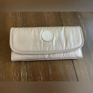 NWOT Kipling money land wallet